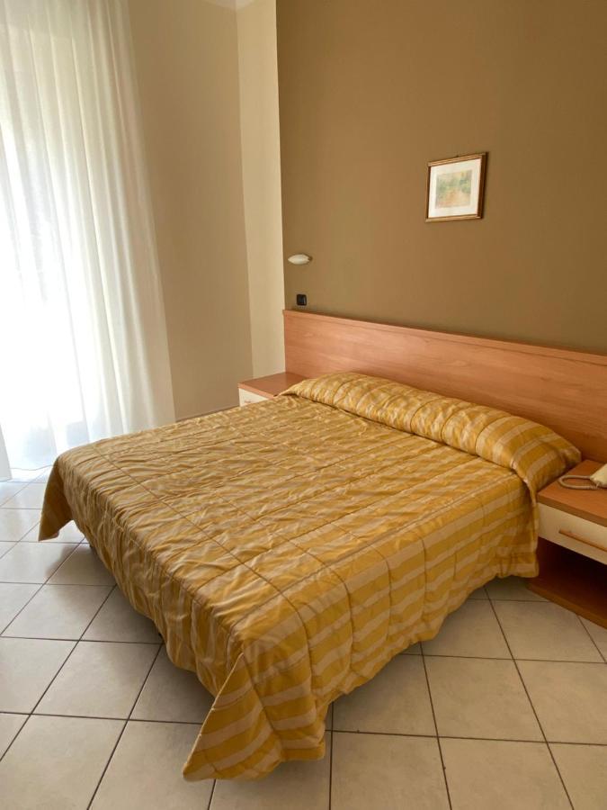 Hotel Rio Alassio Kültér fotó