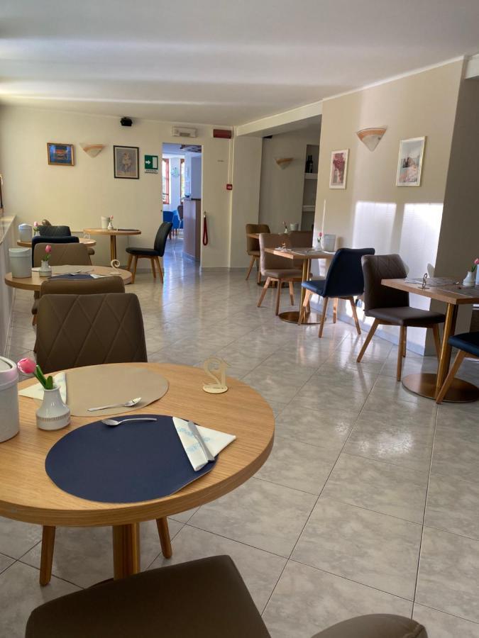 Hotel Rio Alassio Kültér fotó